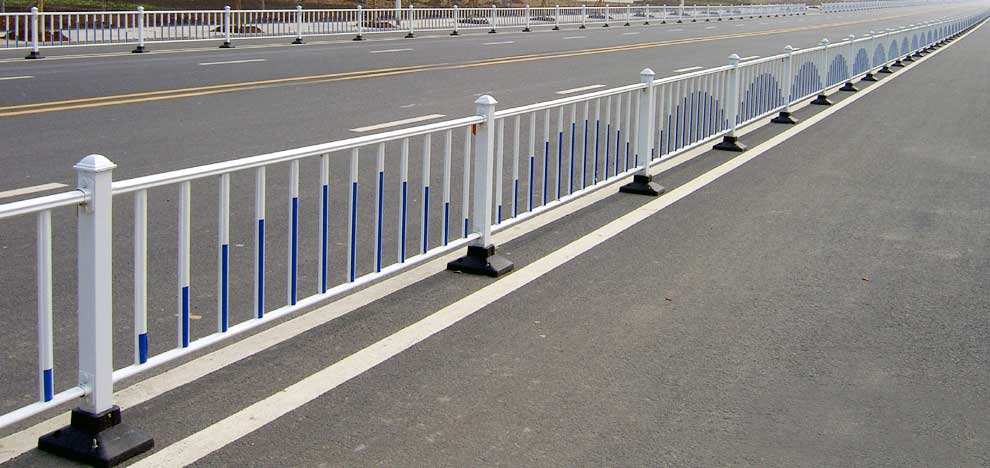 道路護(hù)欄驗收經(jīng)常檢驗的幾個標(biāo)準(zhǔn)